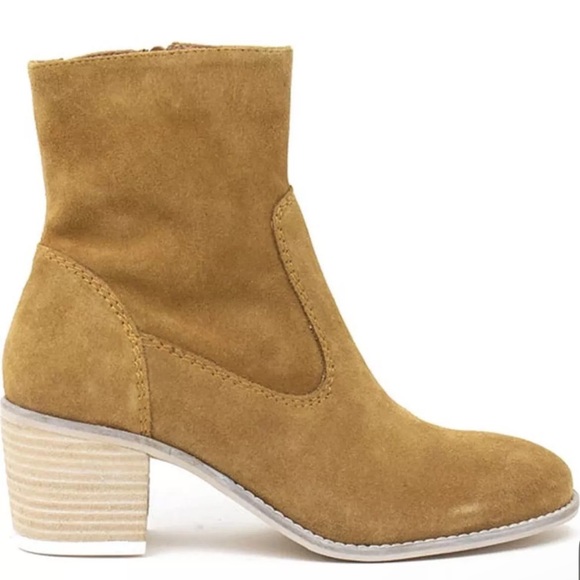 Crevo Leather Ankle Booties in Chestnut - Size 6.5 - Picture 3 of 9